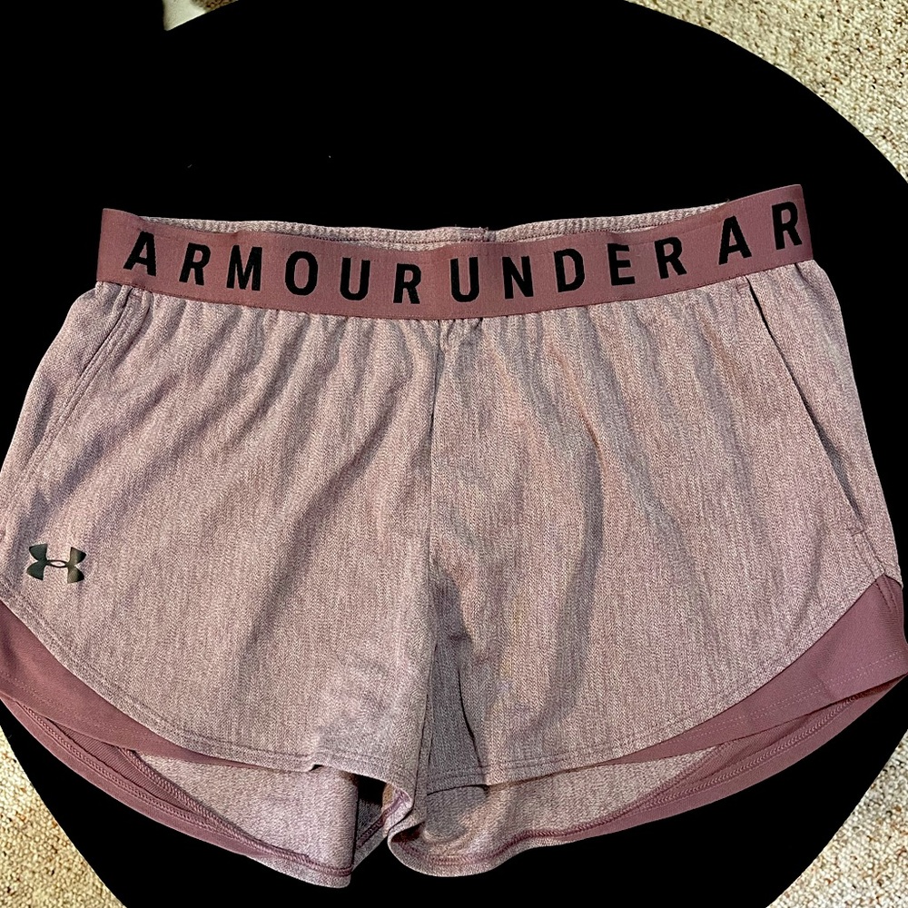 Under Armour Women's Mauve Purple Athletic Shorts Size Medium with Pockets